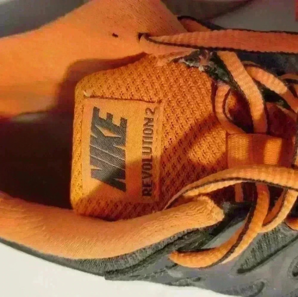Nike Revolution 2 - Picture 6 of 7